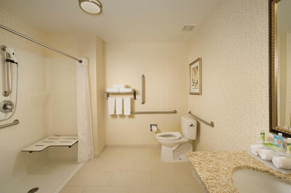 Holiday Inn Express & Suites Alexandria - Fort Belvoir By Ihg Exterior photo