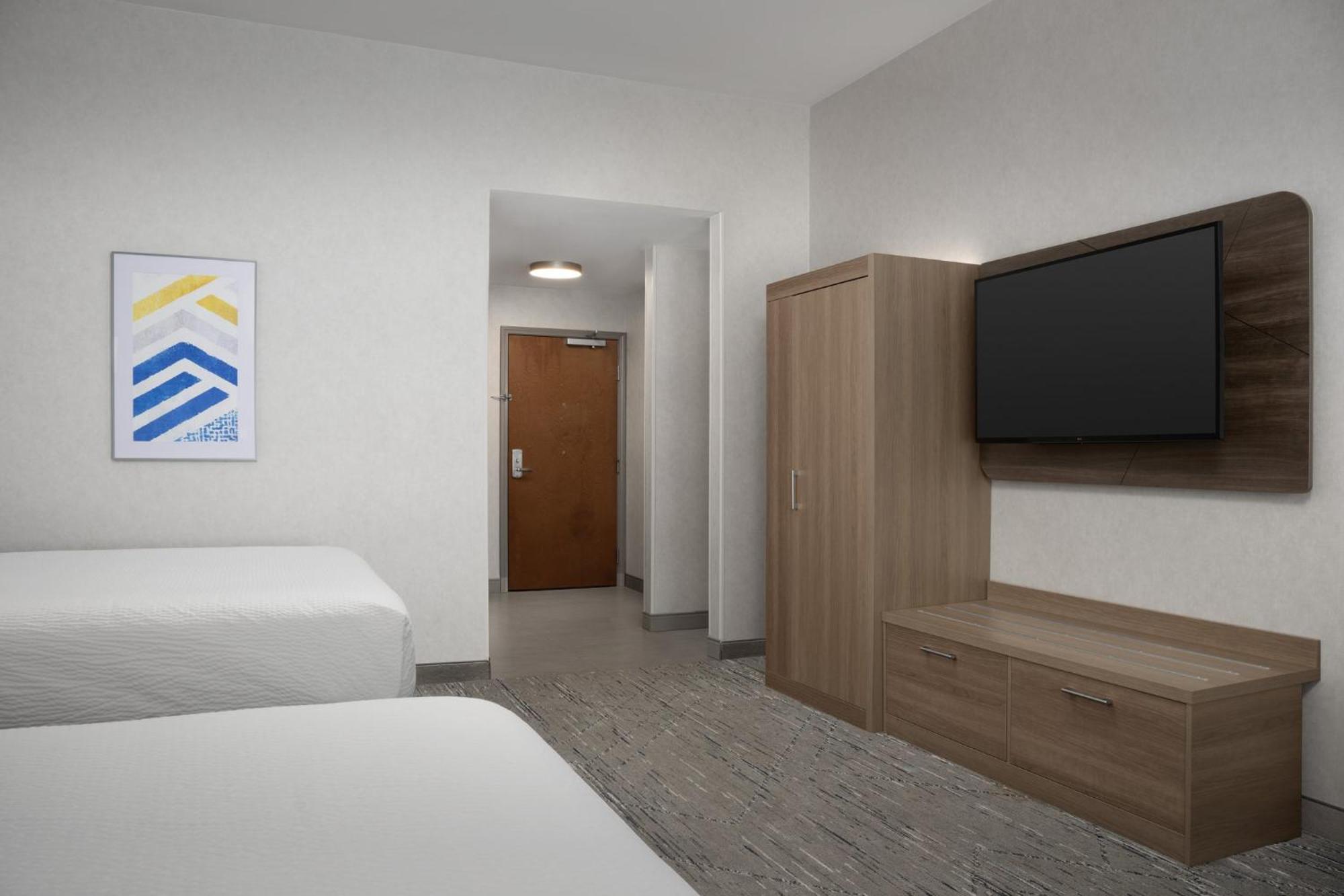 Holiday Inn Express & Suites Alexandria - Fort Belvoir By Ihg Exterior photo