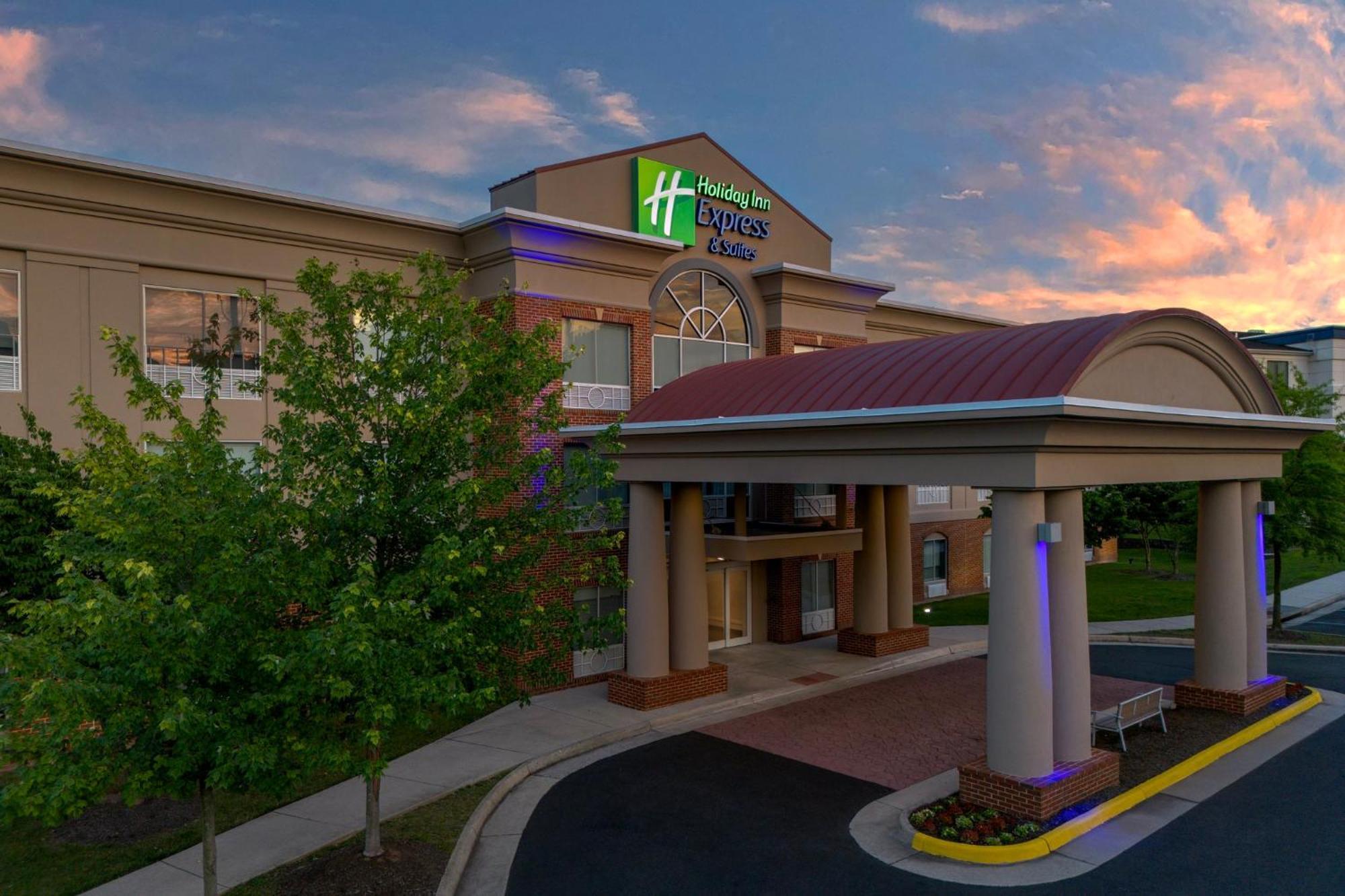 Holiday Inn Express & Suites Alexandria - Fort Belvoir By Ihg Exterior photo